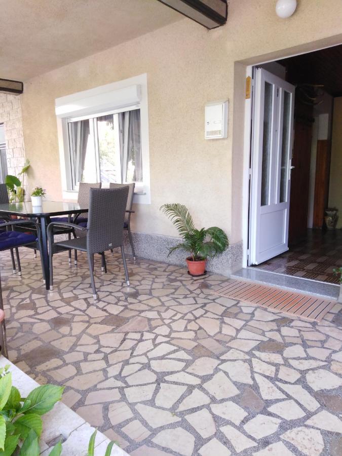 דירות סלצה Apartman Paulina מראה חיצוני תמונה